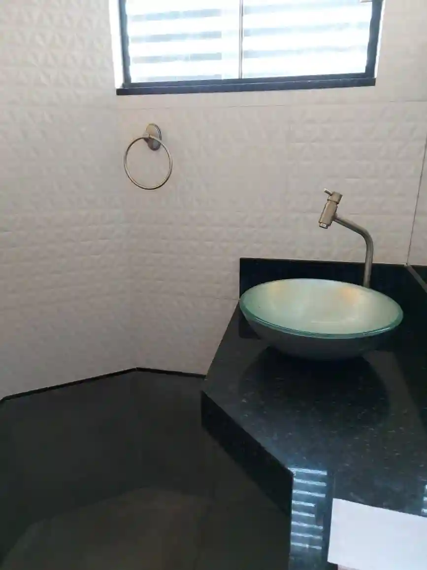 Imóvel Comercial com 5 quartos para aluguel, 90m² — foto 13 de 16