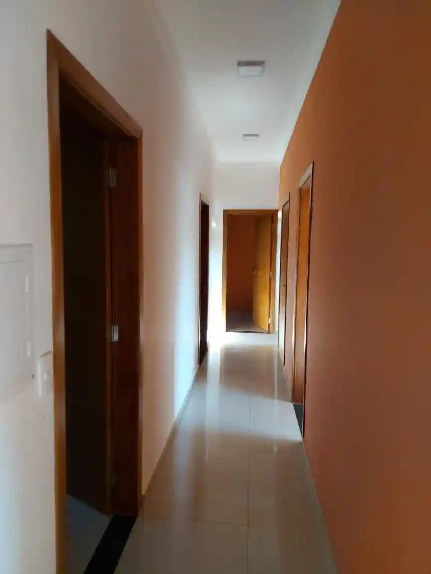 Imóvel Comercial com 5 quartos para aluguel, 90m² — foto 12 de 16