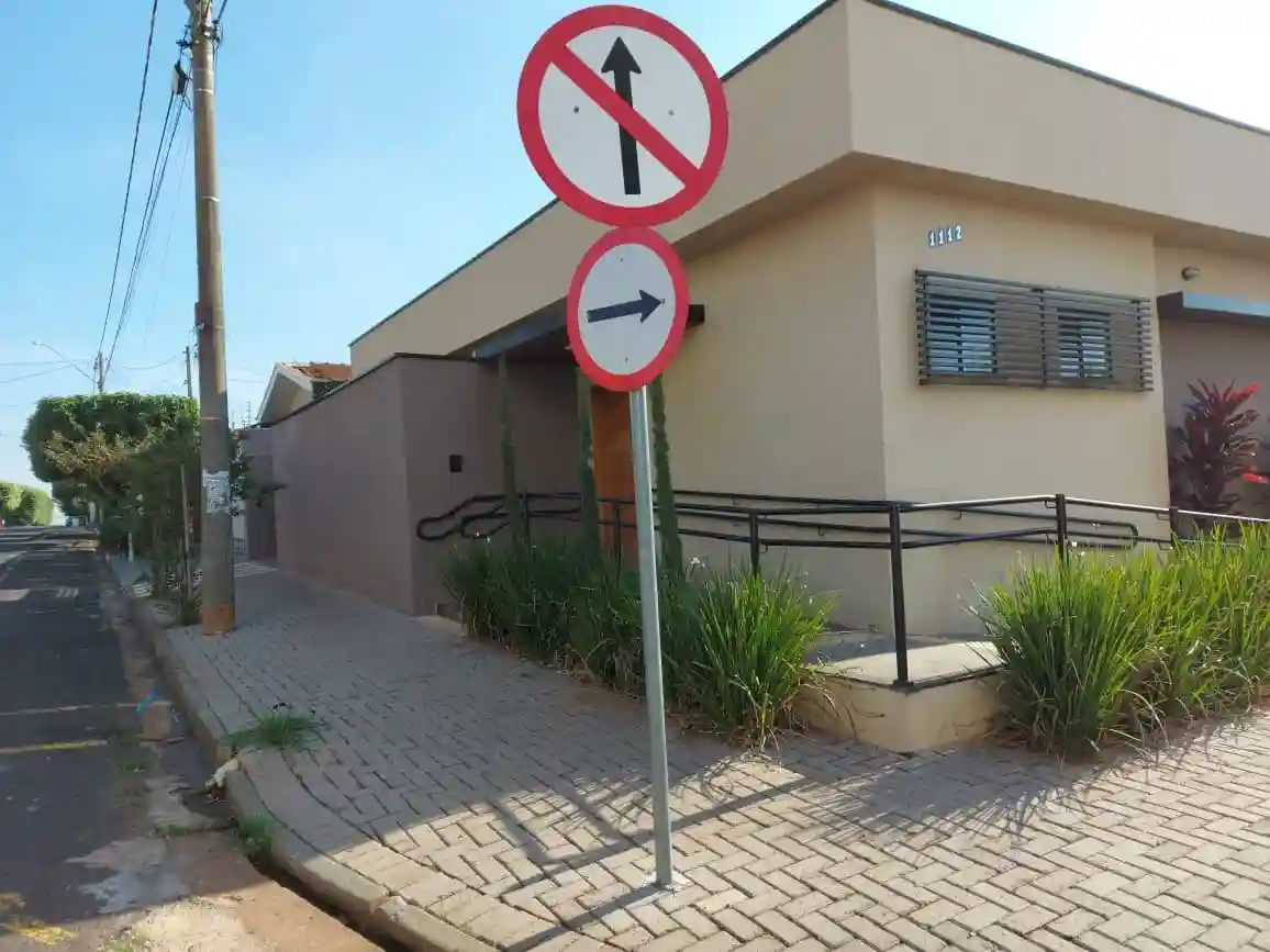 Imóvel Comercial com 5 quartos para aluguel, 90m² — foto 1 de 16