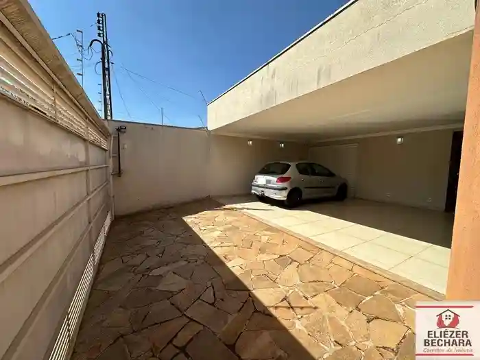 Casa com 3 quartos à venda, 140m² — foto 3 de 25