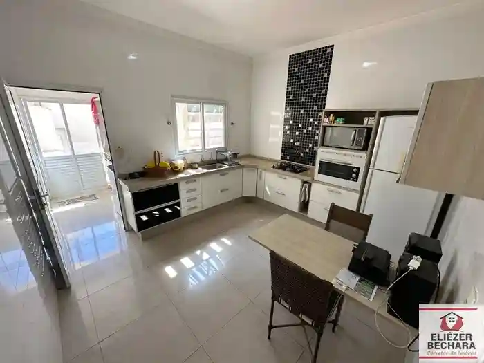 Casa com 3 quartos à venda, 140m² — foto 14 de 25