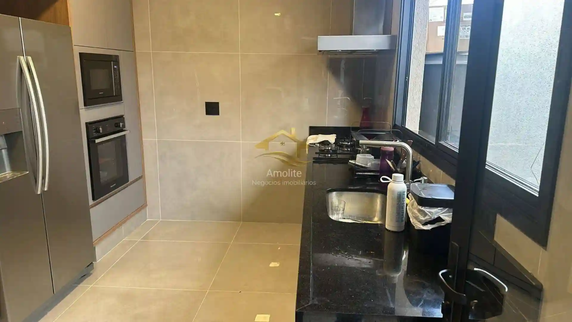Casa de Condomínio com 4 quartos à venda, 243m² — foto 8 de 20