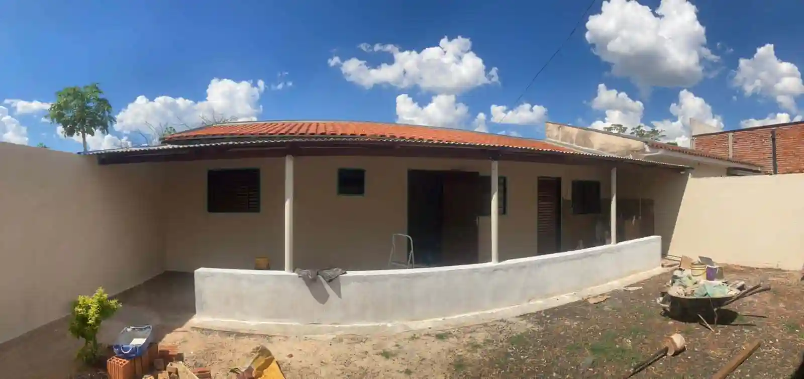Casa com 1 quarto para aluguel, 60m² — foto 1 de 7