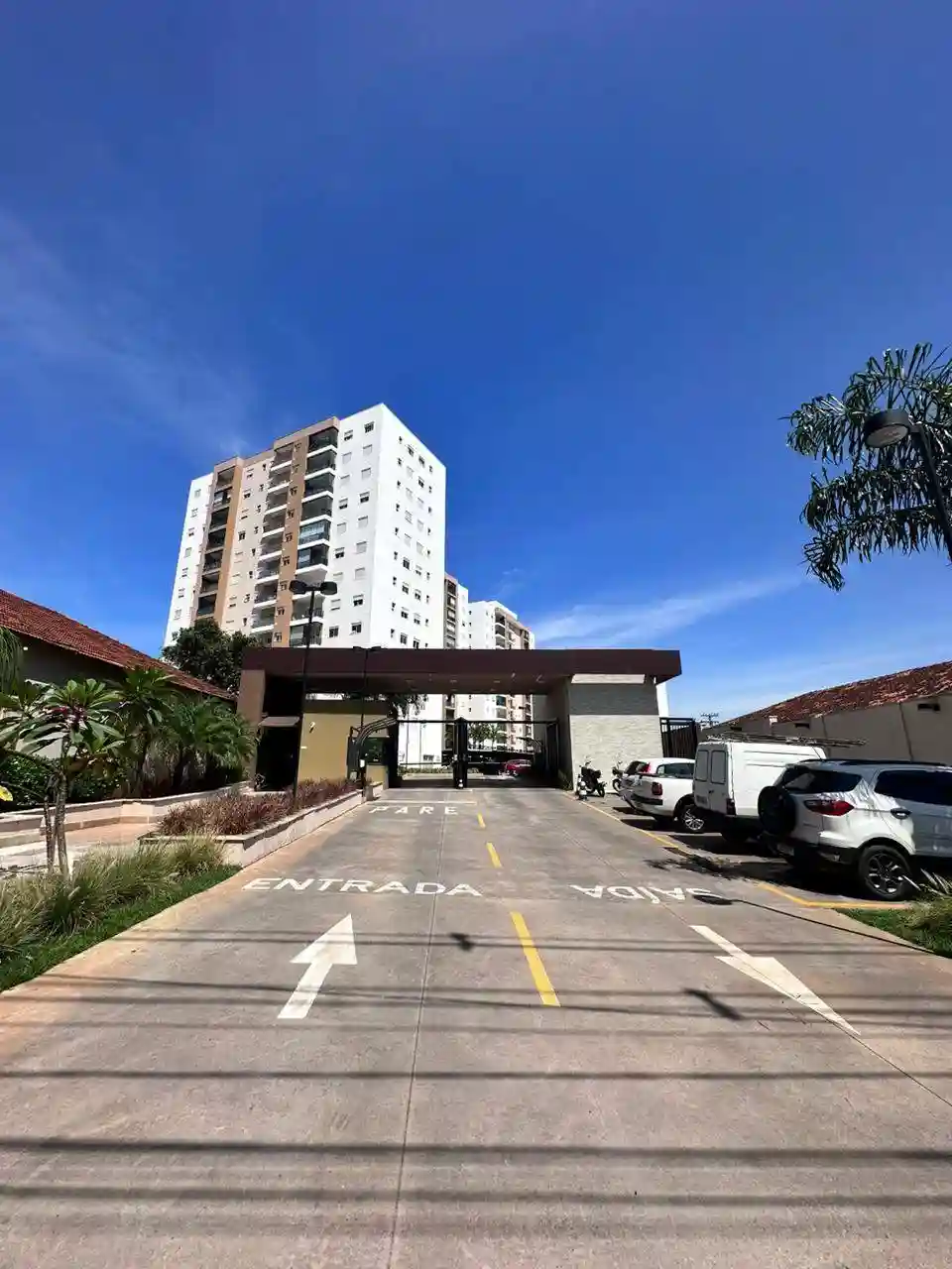 Apartamento com 3 quartos para aluguel, 74m² — foto 1 de 17
