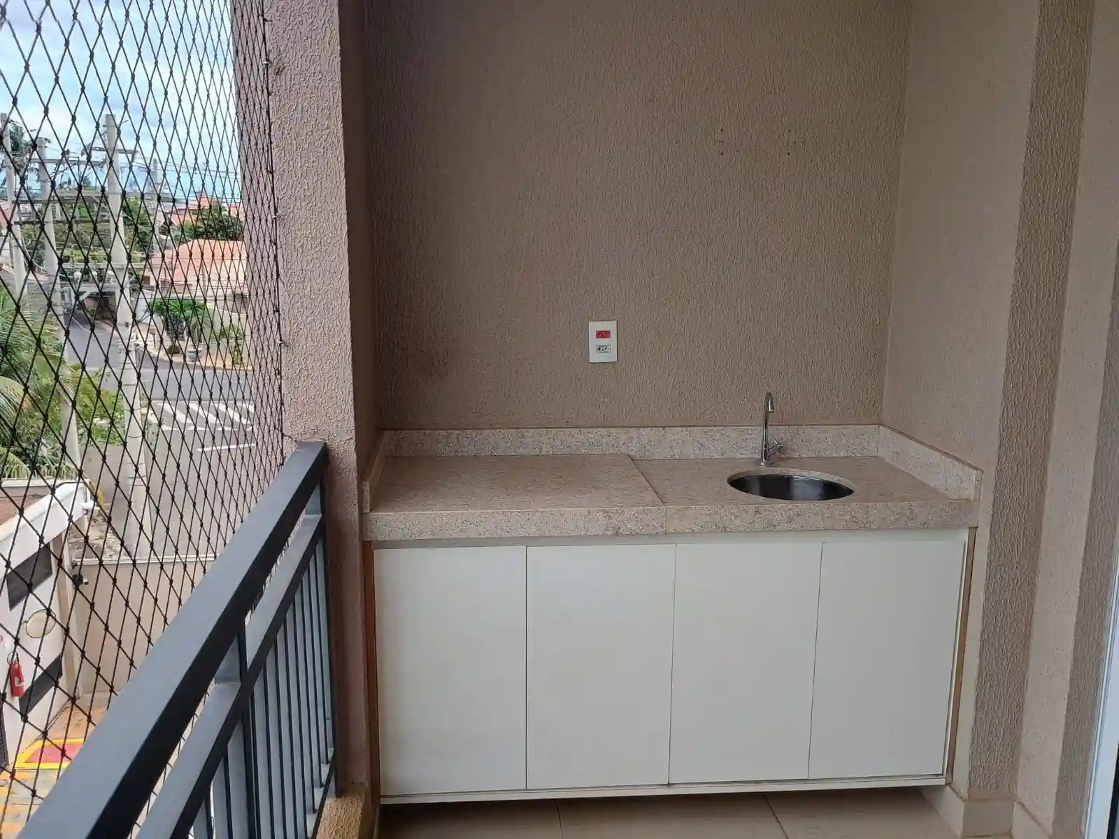 Apartamento com 3 quartos para aluguel, 74m² — foto 13 de 17
