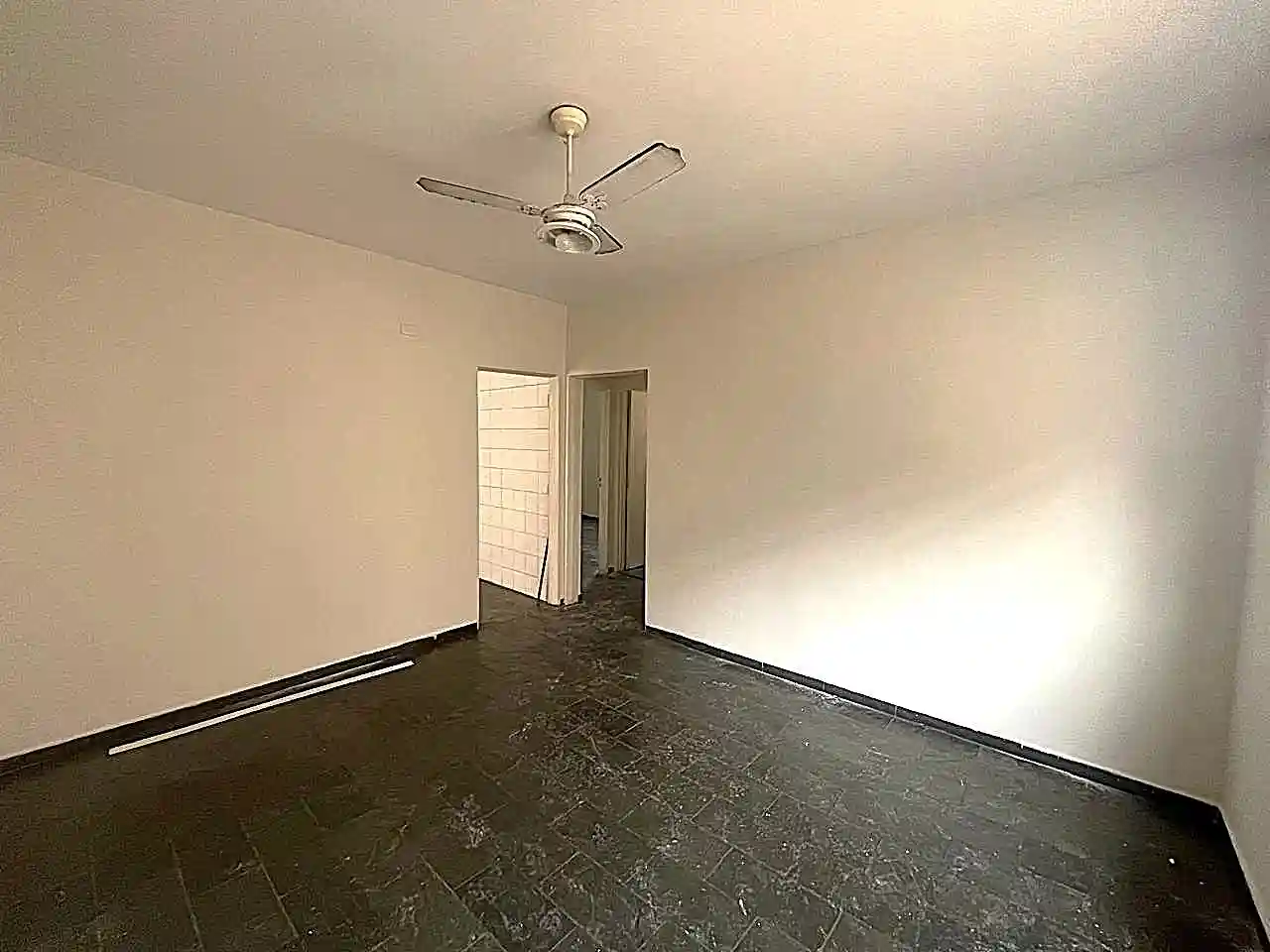 Apartamento com 2 quartos para aluguel, 60m² — foto 1 de 9