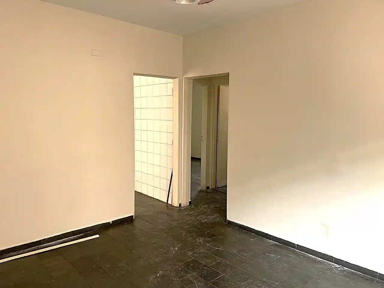 Apartamento com 2 quartos para aluguel, 60m² — foto 2 de 9