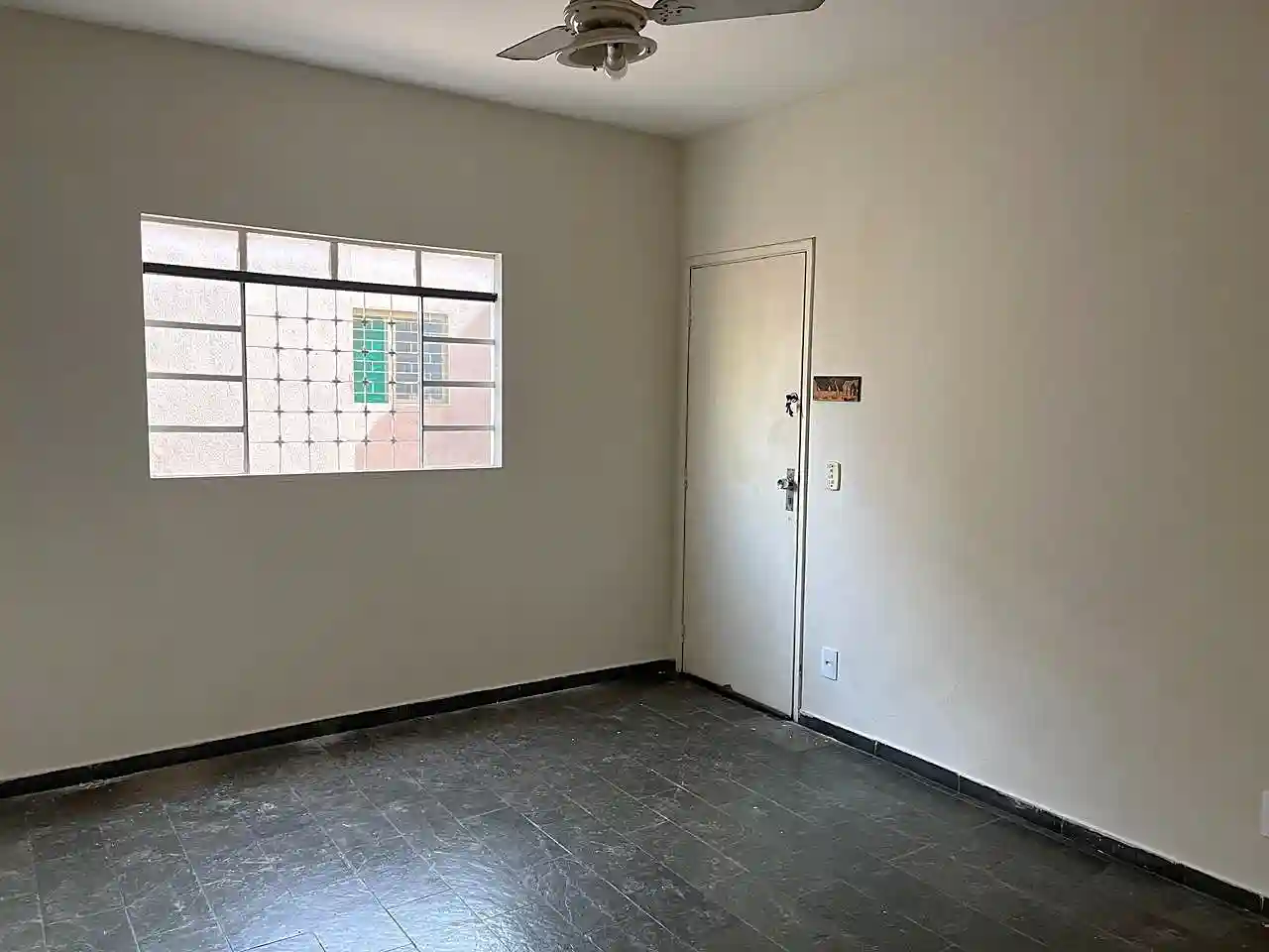 Apartamento com 2 quartos para aluguel, 60m² — foto 4 de 9