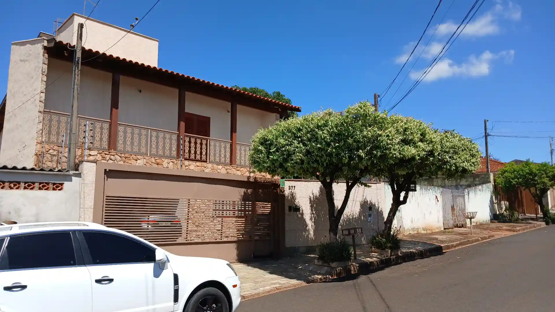 Sobrado com 4 quartos à venda, 343m² — foto 1 de 60