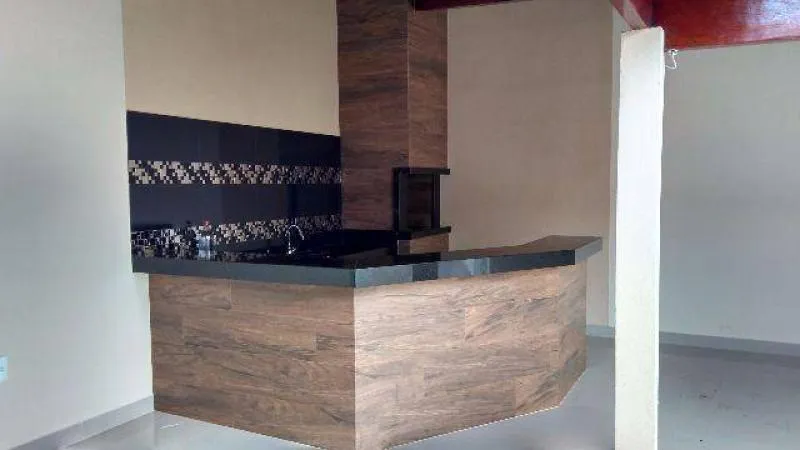 Casa à venda — foto 2 de 2