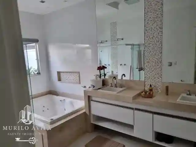 Casa de Condomínio com 4 quartos à venda, 280m² — foto 4 de 10