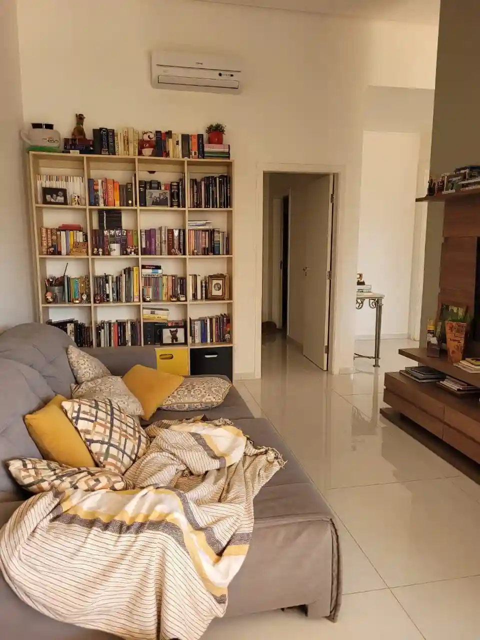 Casa de Condomínio com 4 quartos para aluguel, 214m² — foto 16 de 31