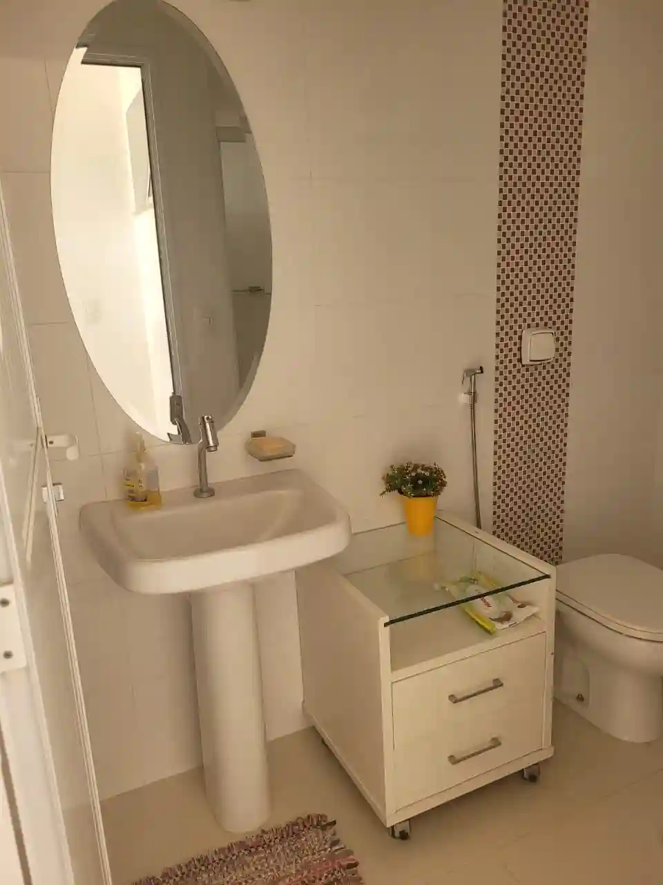 Casa de Condomínio com 4 quartos para aluguel, 214m² — foto 26 de 31