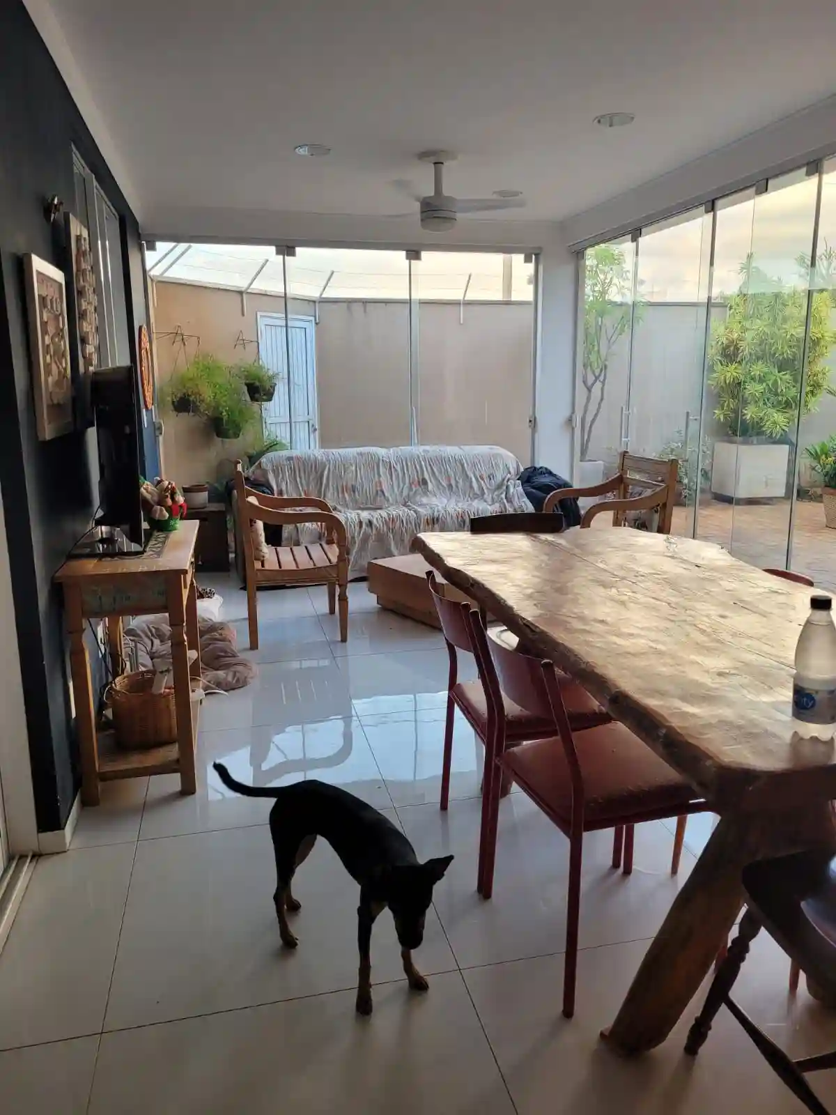 Casa de Condomínio com 4 quartos para aluguel, 214m² — foto 5 de 31