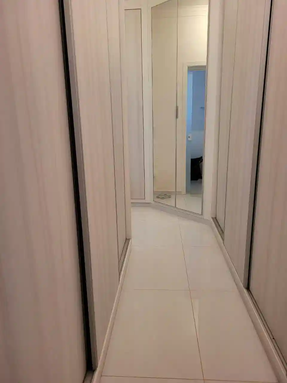 Casa de Condomínio com 4 quartos para aluguel, 214m² — foto 17 de 31