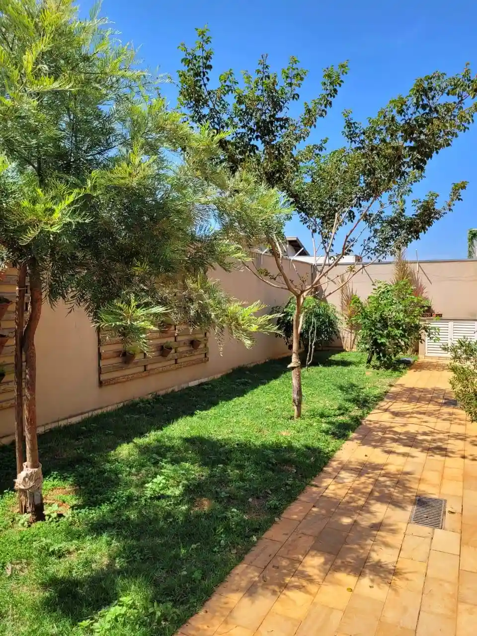 Casa de Condomínio com 4 quartos para aluguel, 214m² — foto 29 de 31