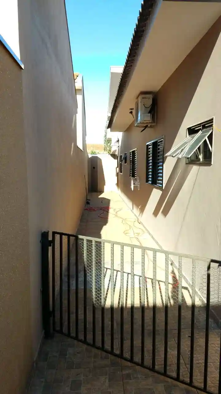 Casa com 3 quartos à venda, 172m² — foto 8 de 13
