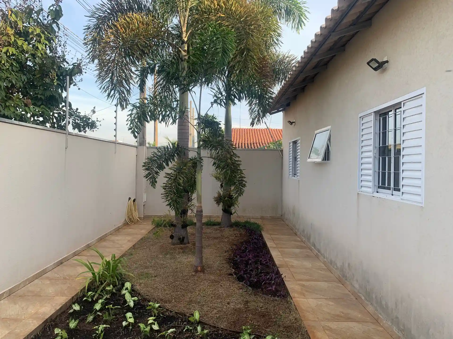 Casa com 3 quartos à venda, 200m² — foto 3 de 30