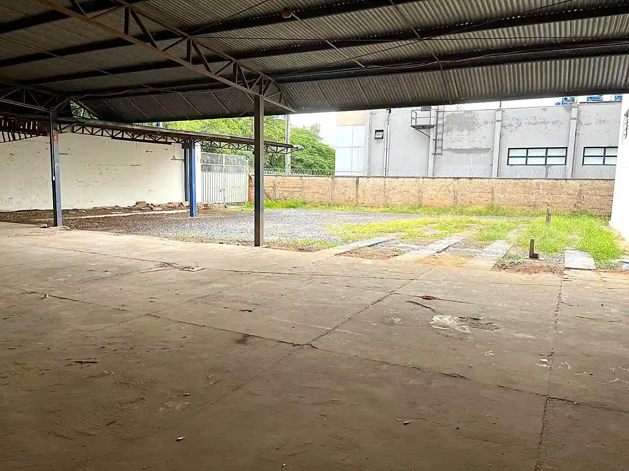 Galpão / Depósito / Armazém  para aluguel, 1570m² — foto 8 de 15