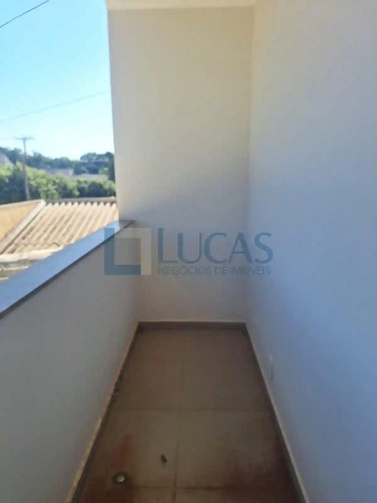 Casa com 4 quartos para aluguel, 400m² — foto 11 de 36