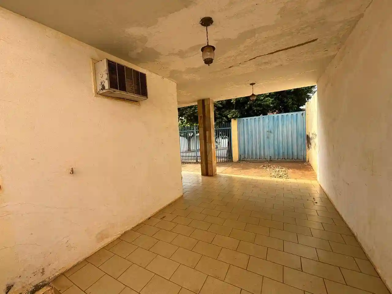 Casa com 2 quartos à venda, 230m² — foto 3 de 19