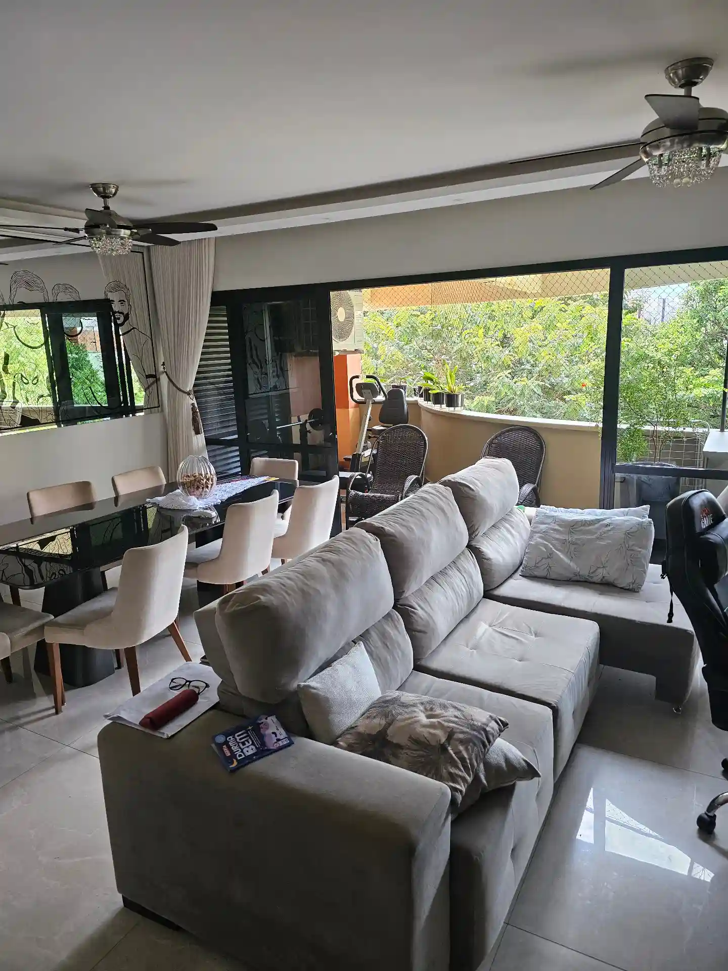 Apartamento com 3 quartos à venda, 130m² — foto 2 de 2