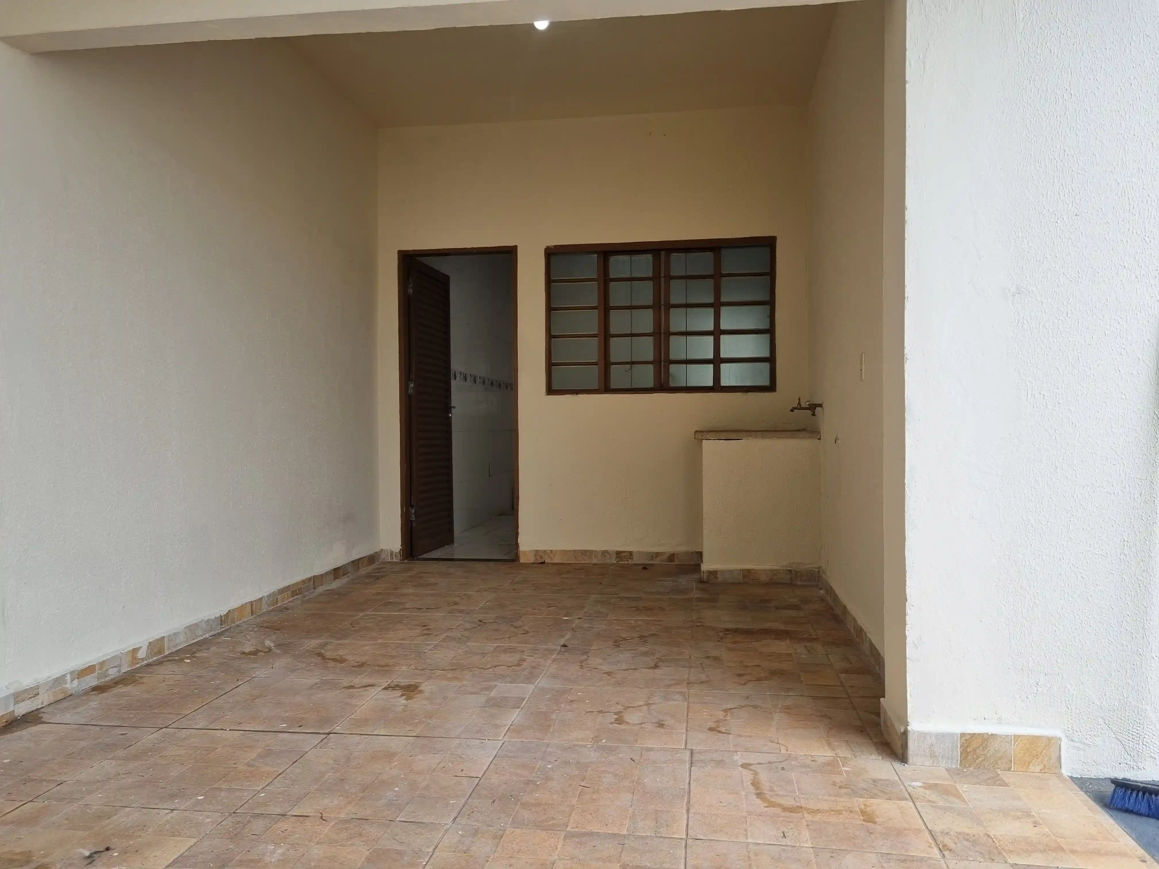 Casa de Vila com 2 quartos à venda, 120m² — foto 3 de 12
