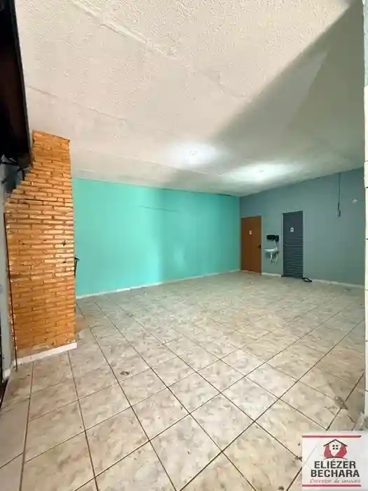 Loja / Salão / Ponto Comercial com 3 quartos à venda, 150m² — foto 2 de 12