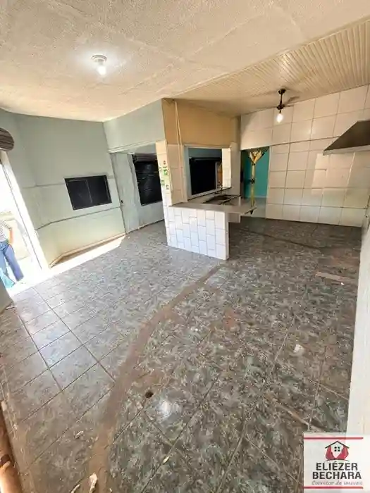 Loja / Salão / Ponto Comercial com 3 quartos à venda, 150m² — foto 5 de 12