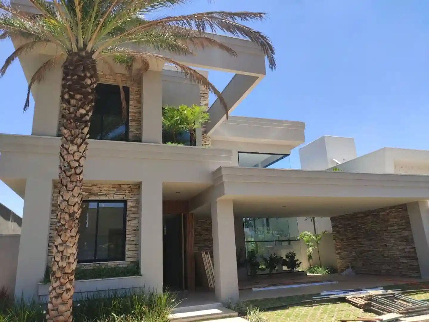 Casa de Condomínio com 4 quartos à venda, 478m² — foto 1 de 17