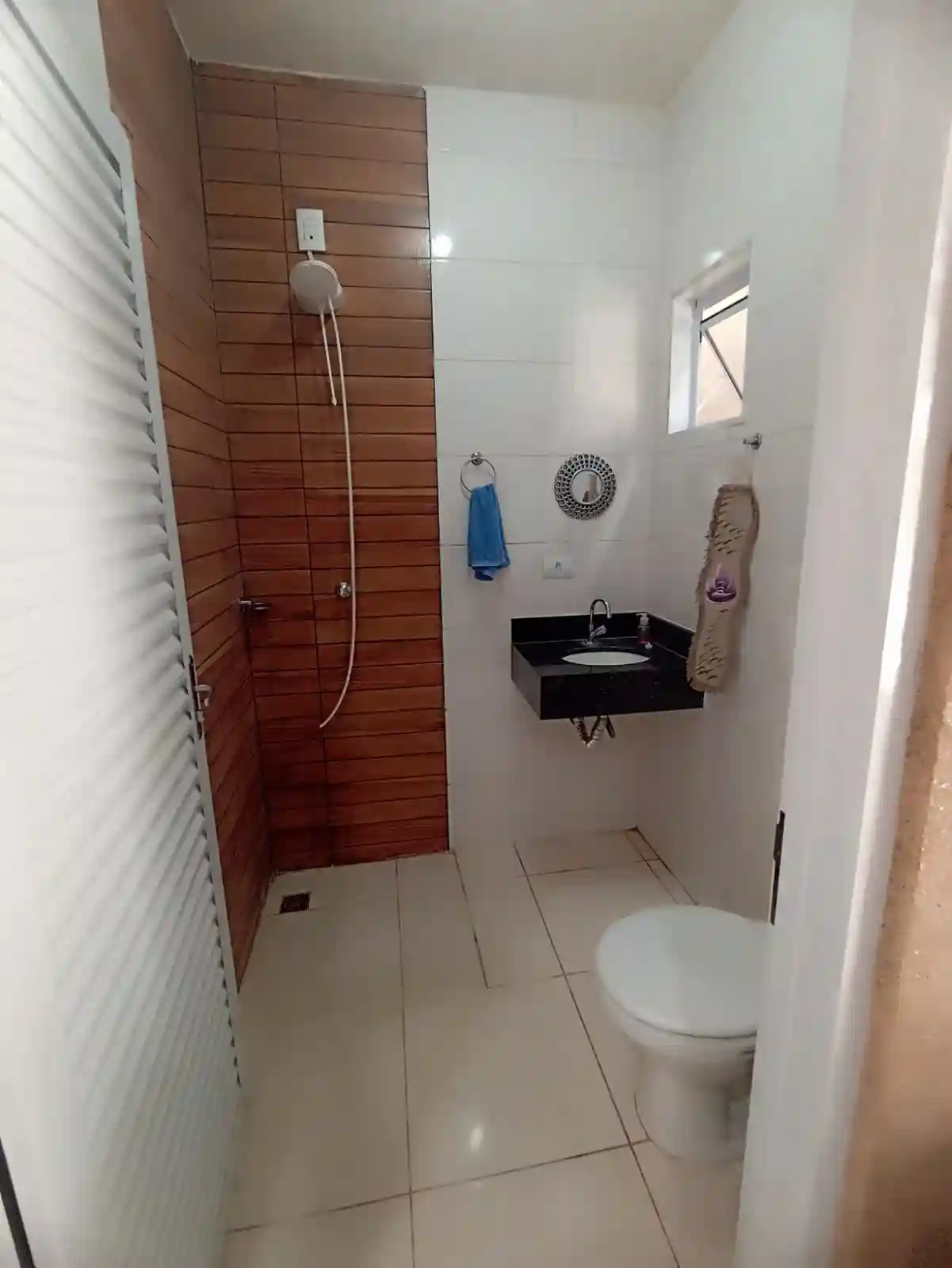 Casa com 3 quartos à venda, 180m² — foto 2 de 23