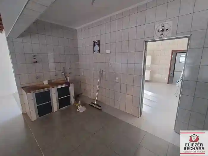 Casa com 3 quartos à venda, 232m² — foto 22 de 43