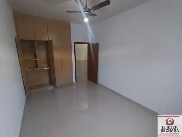 Casa com 3 quartos à venda, 232m² — foto 10 de 43