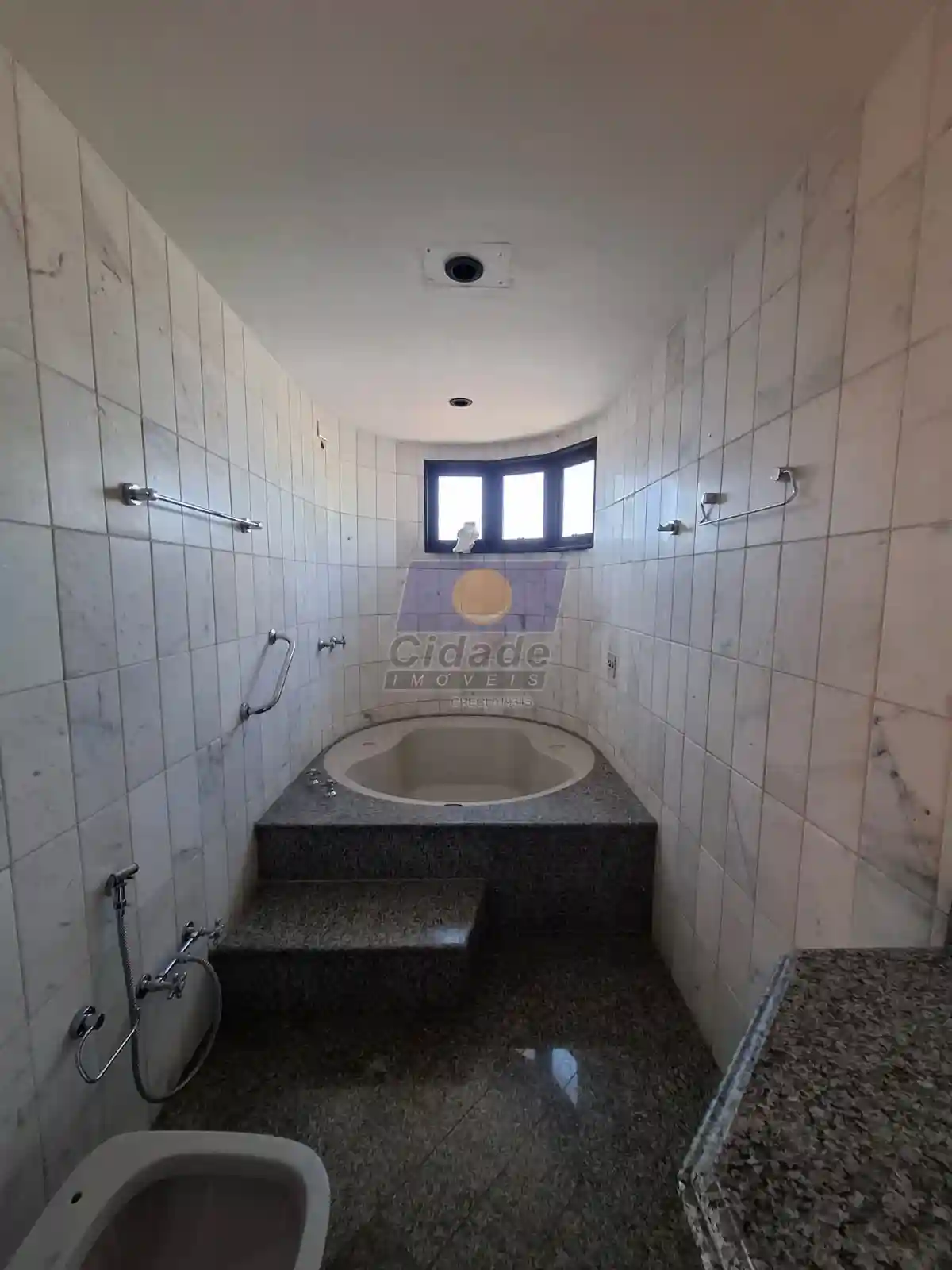 Apartamento com 3 quartos à venda, 148m² — foto 24 de 26