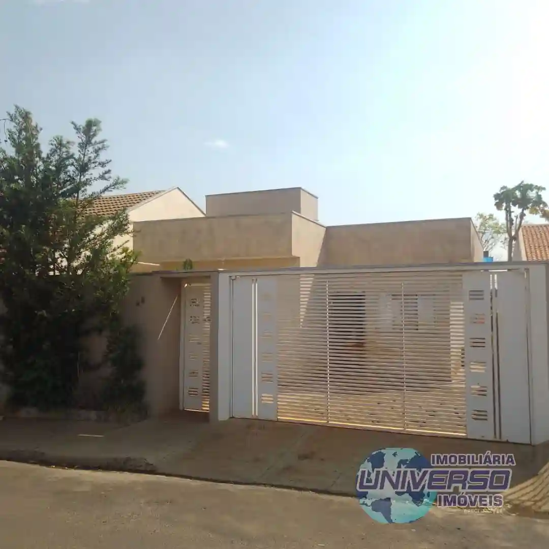 Casa com 3 quartos à venda, 69m² — foto 2 de 9
