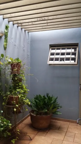 Casa à venda — foto 2 de 7