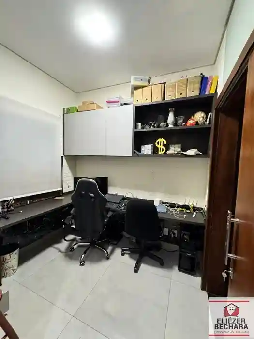 Casa de Condomínio com 3 quartos à venda, 230m² — foto 3 de 29