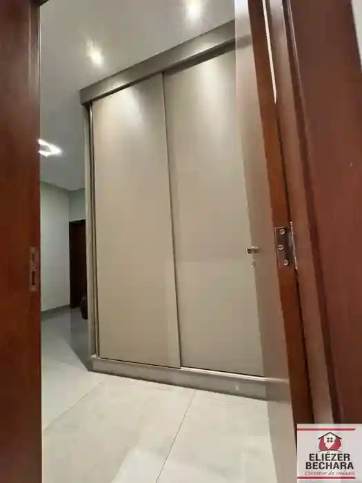 Casa de Condomínio com 3 quartos à venda, 230m² — foto 7 de 29