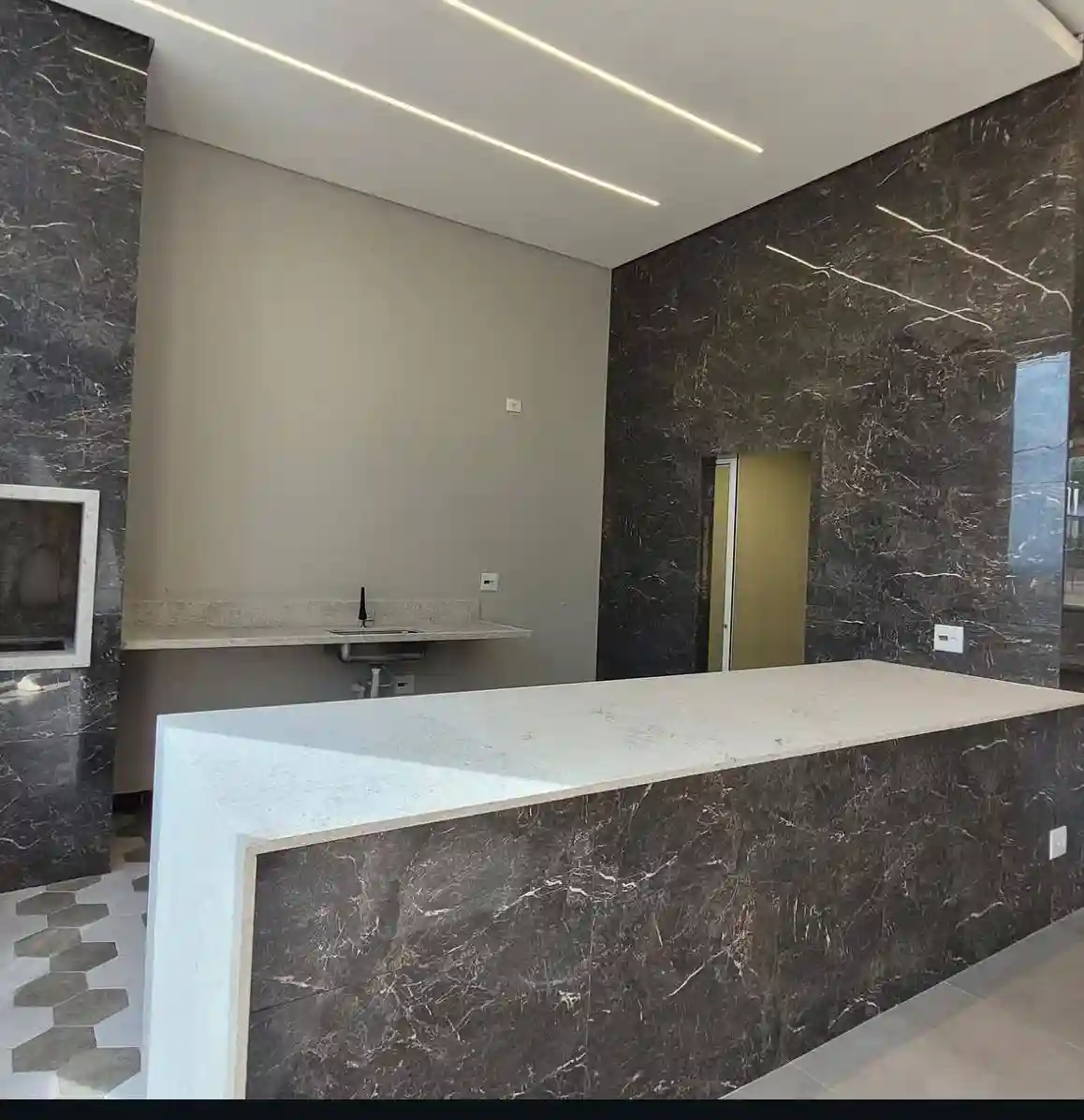 Terreno / Lote / Condomínio  à venda, 252m² — foto 2 de 6
