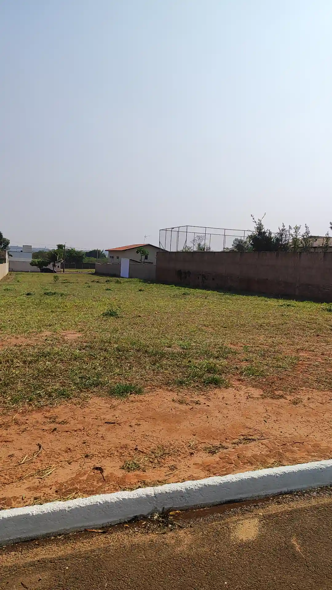 Terreno / Lote / Condomínio  à venda, 1000m² — foto 1 de 7