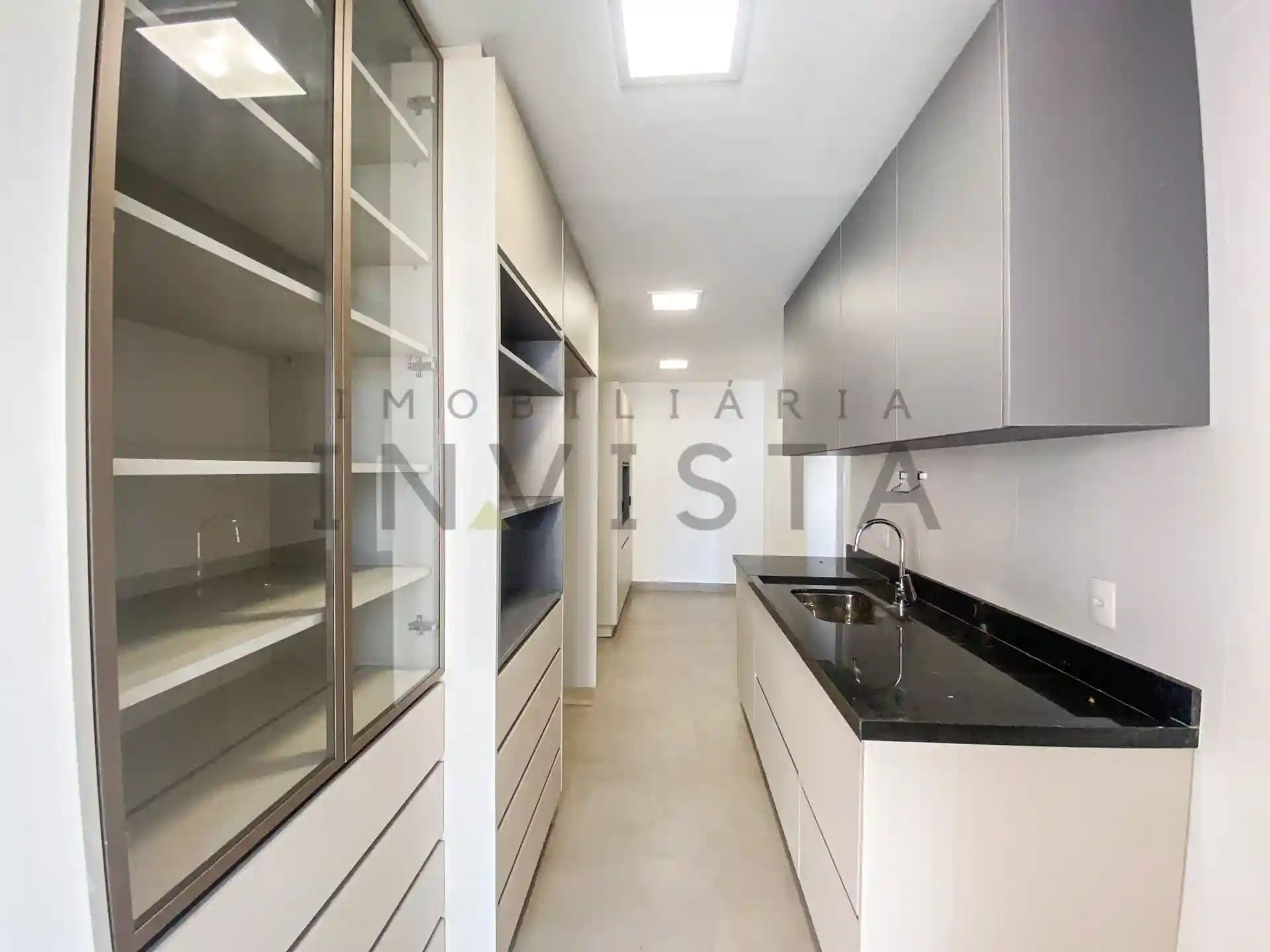 Apartamento com 3 quartos para aluguel, 167m² — foto 11 de 12