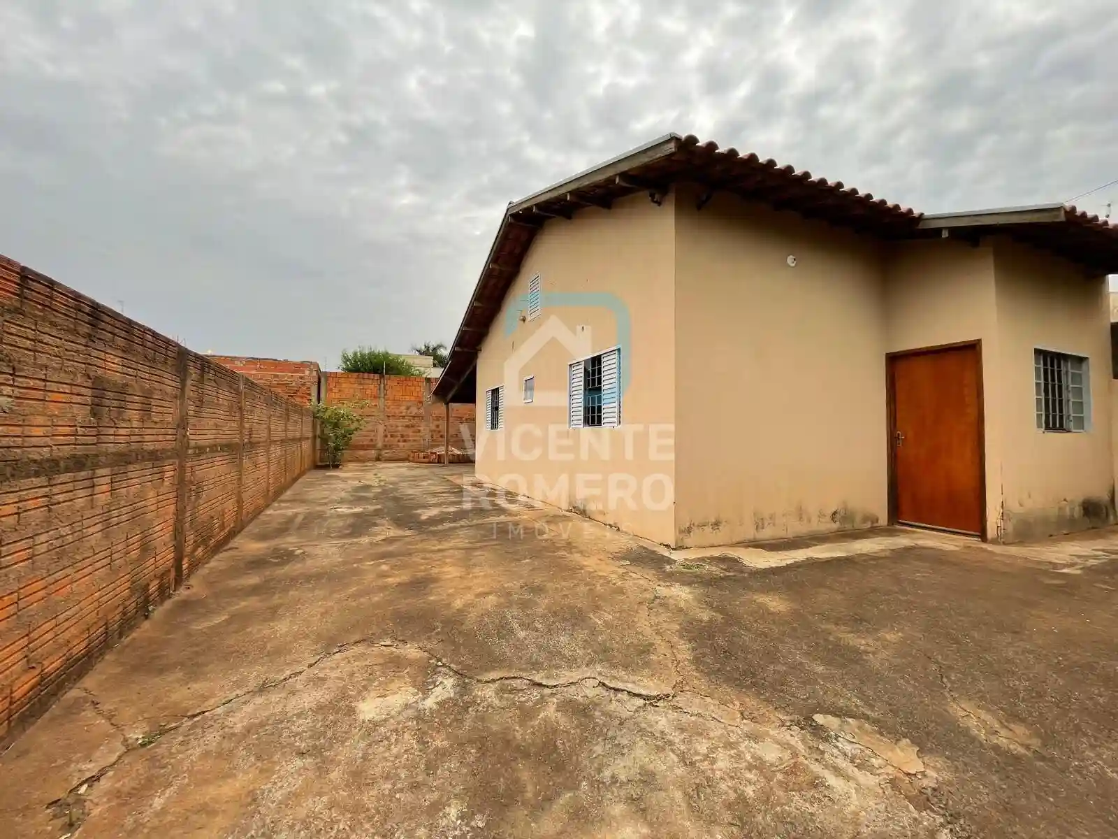 Casa com 2 quartos à venda, 200m² — foto 3 de 14