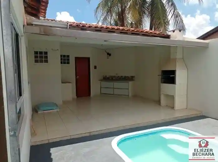 Casa com 4 quartos à venda, 150m² — foto 3 de 20