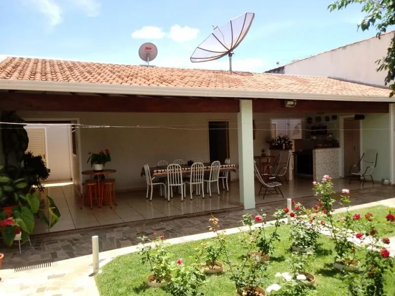 Casa com 2 quartos à venda, 360m² — foto 1 de 17