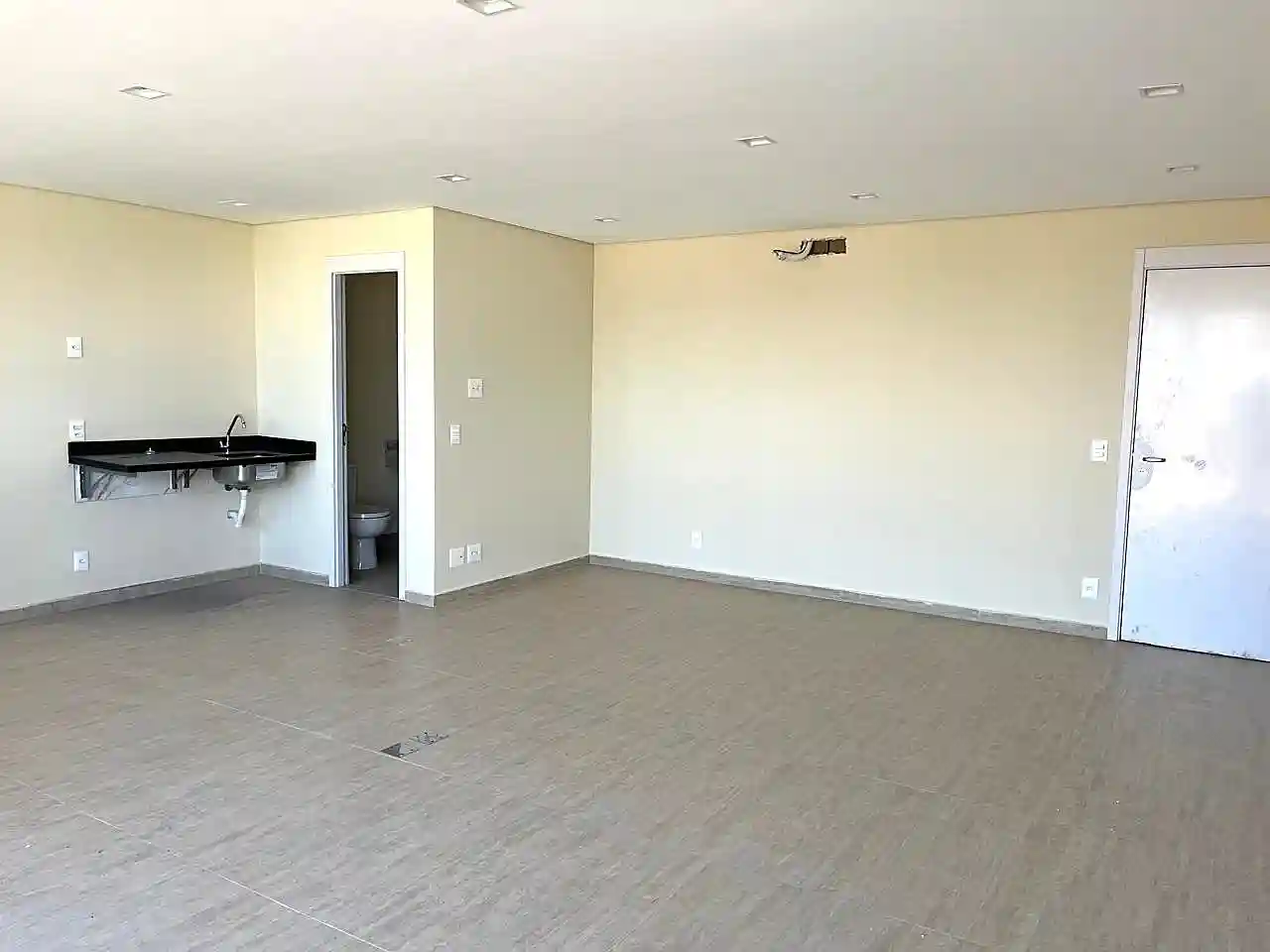 Conjunto Comercial / Sala  para aluguel, 45m² — foto 9 de 15
