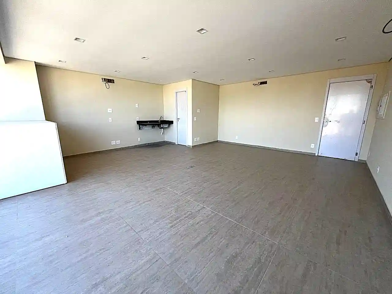 Conjunto Comercial / Sala  para aluguel, 45m² — foto 8 de 15