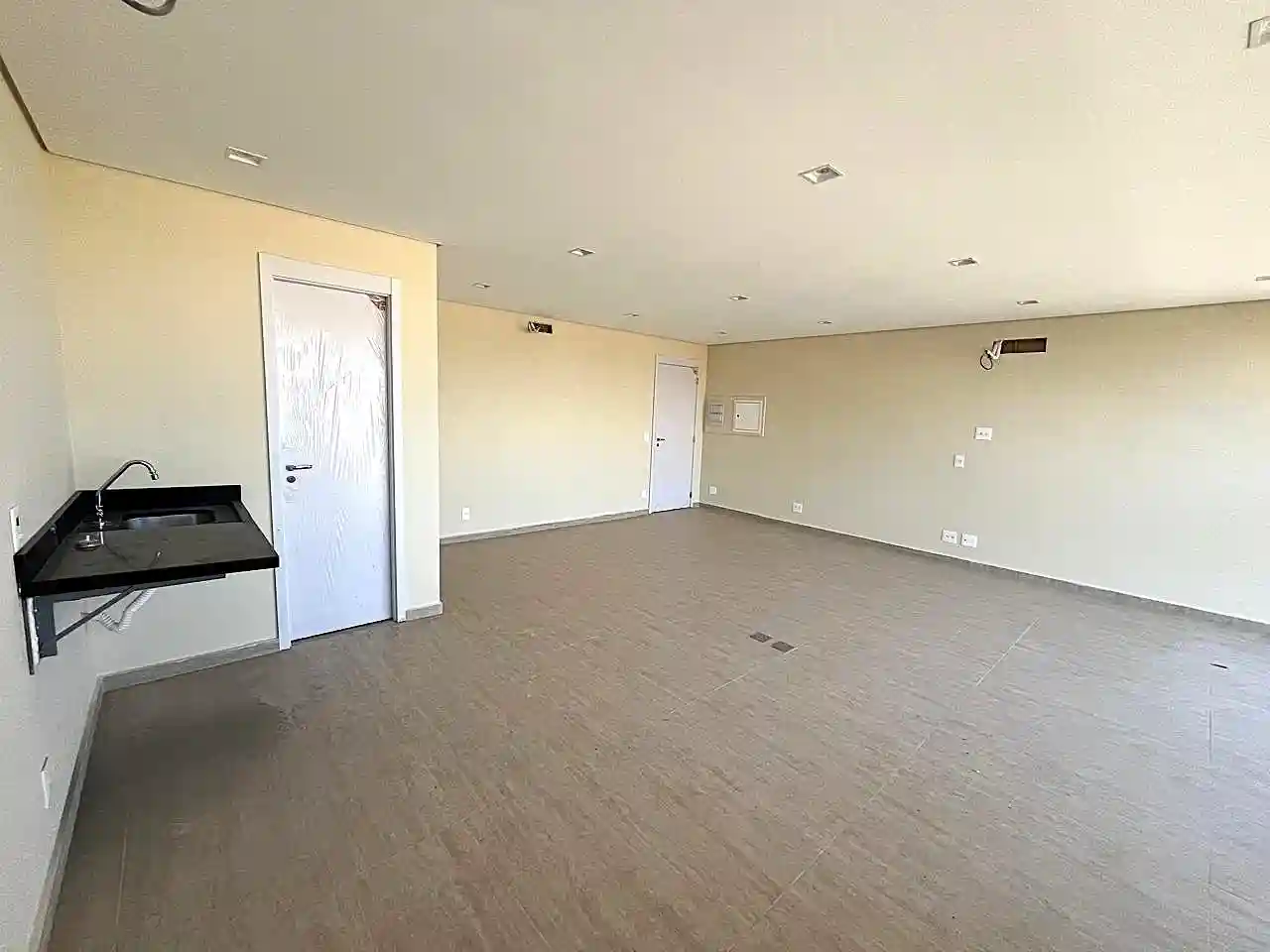 Conjunto Comercial / Sala  para aluguel, 45m² — foto 7 de 15