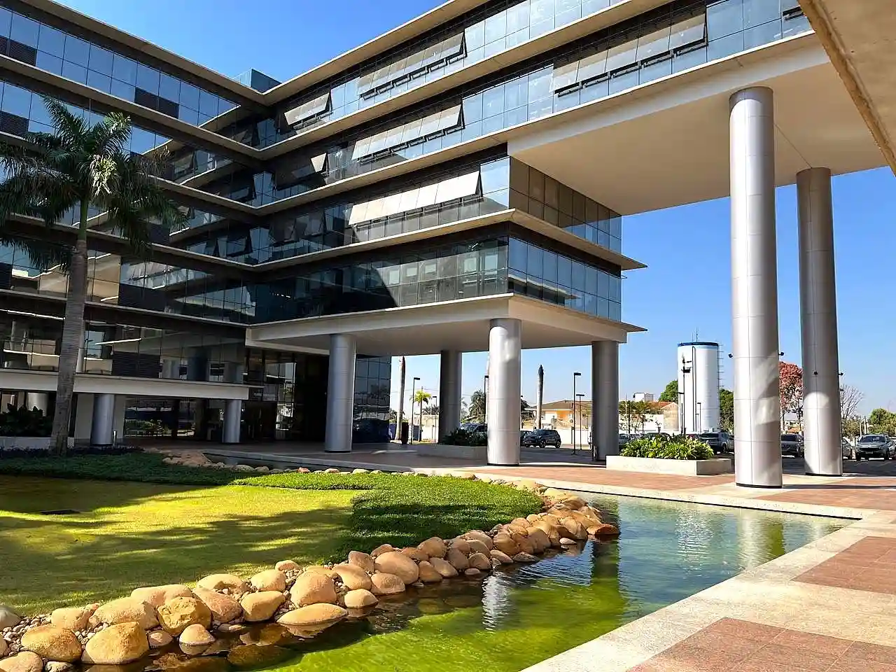 Conjunto Comercial / Sala  para aluguel, 45m² — foto 1 de 15