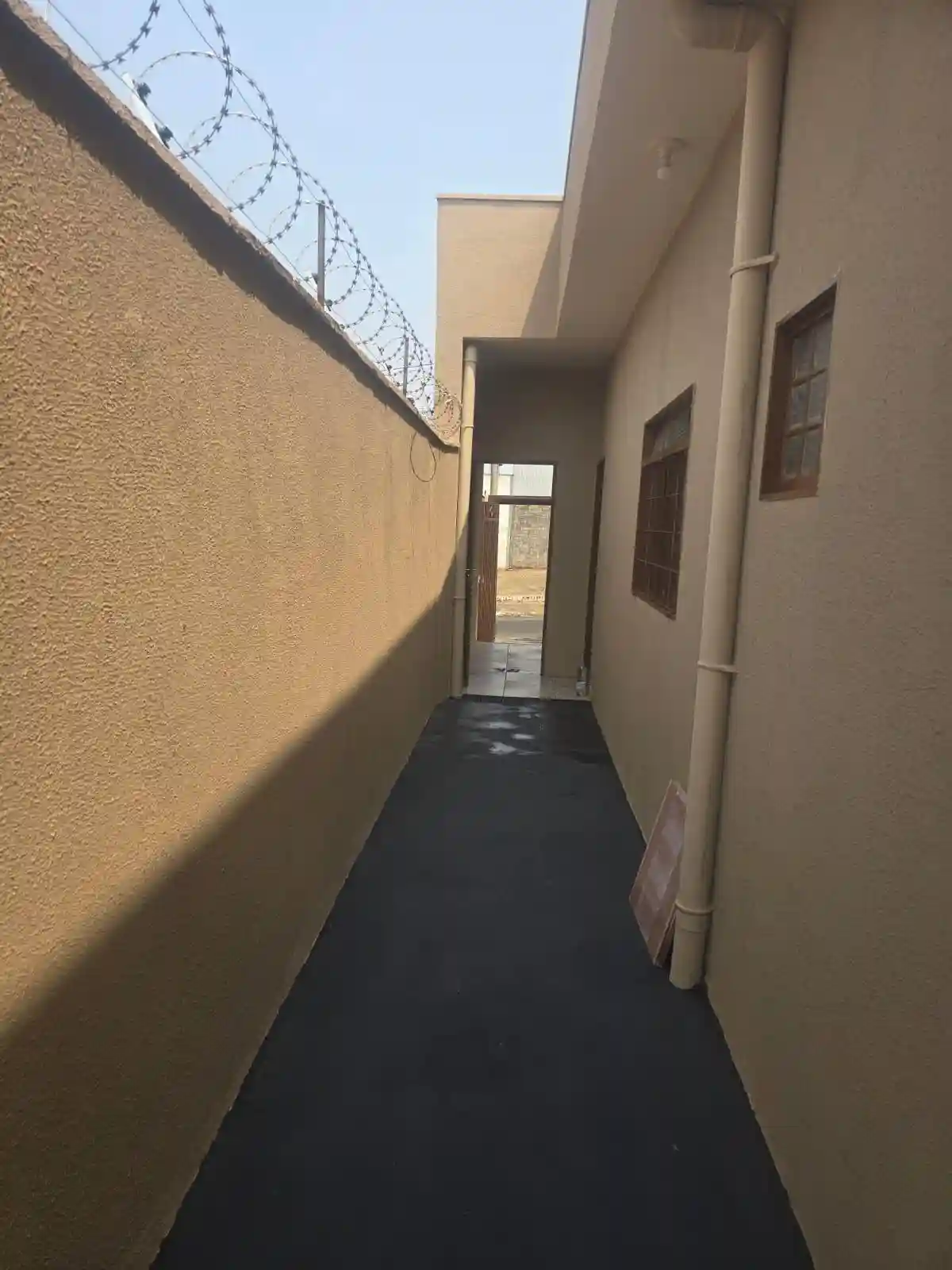Casa com 2 quartos à venda, 200m² — foto 37 de 38
