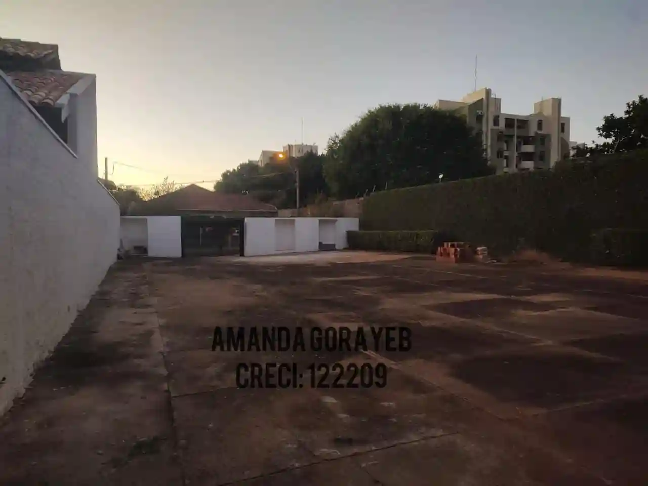Terreno / Lote / Condomínio  à venda, 450m² — foto 2 de 6